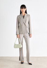BOSS JIA - Bleizeris - open grey