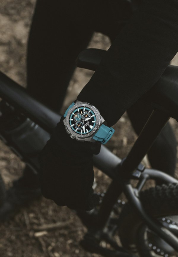 Chronograph - teal