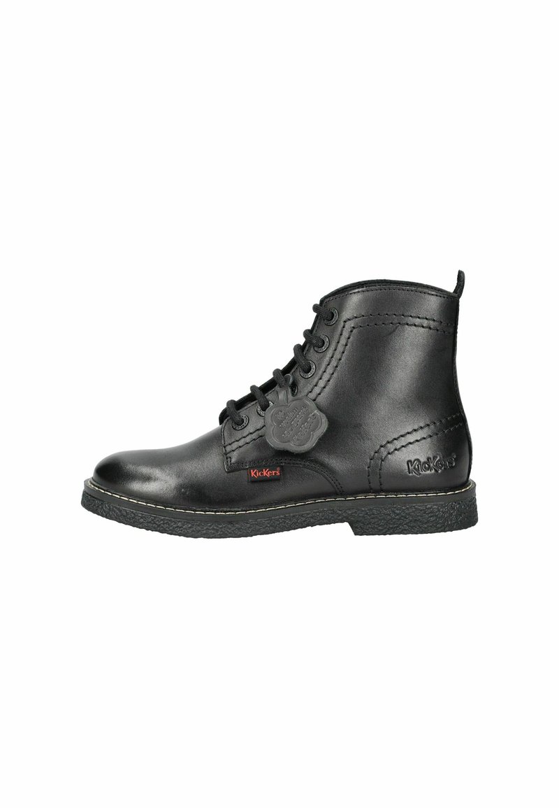Botte de cheville en cuir noir avec un design à lacets, bout rond, semelle texturée et étiquette logo. Comprend des coutures décoratives et une languette de tirage.