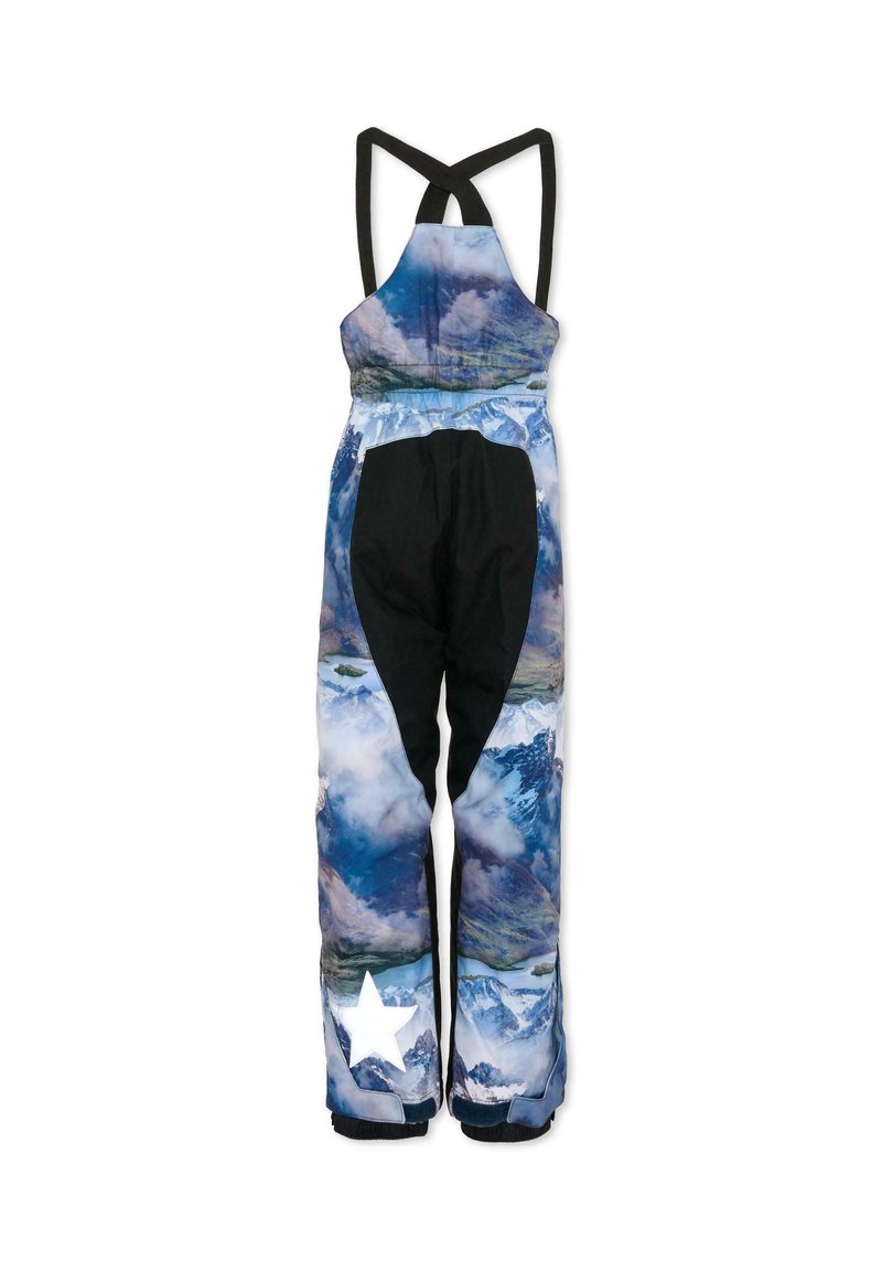 Ski overall met een blauw berglandschap print, zwarte accenten, verstelbare banden en een witte sterdetail op het lagere linkerbeen.
