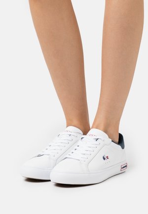 Lacoste POWERCOURT  - Tenisice - white/navy/red