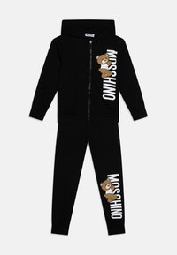 Seleccionado, black