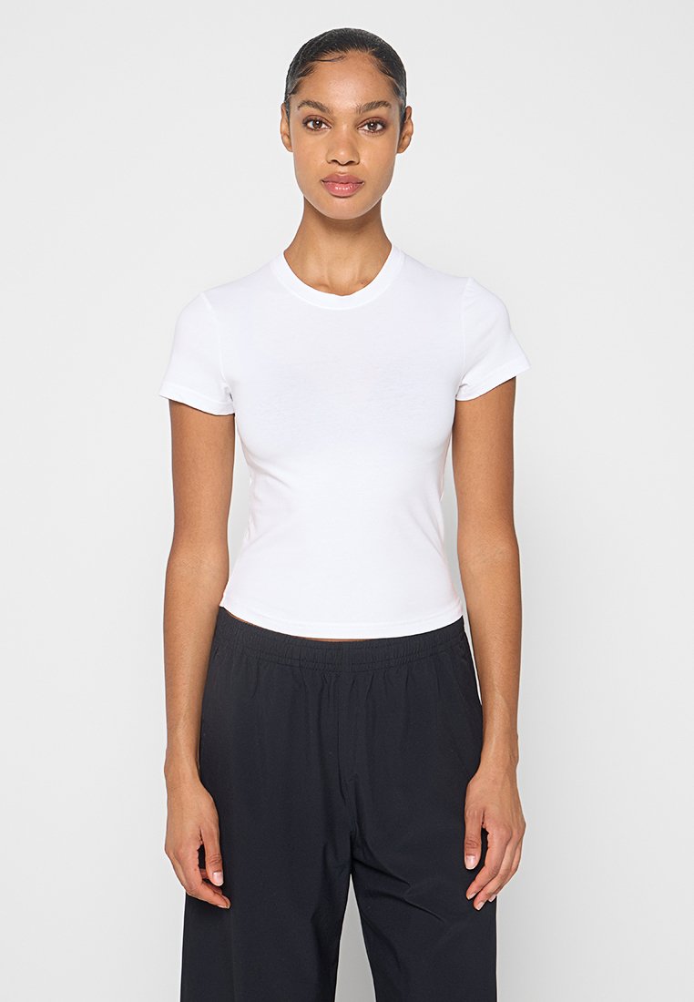 CASALL T-shirt basic wit CASALL T-shirt basic wit