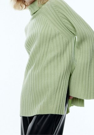 Pullover - green