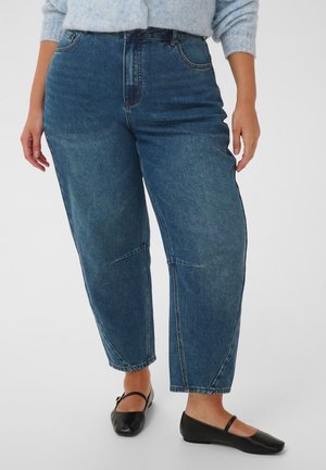 Kaffe Curve, KCNINNA CROPPED BARREL JEANS - Wide Leg - blue washed denim