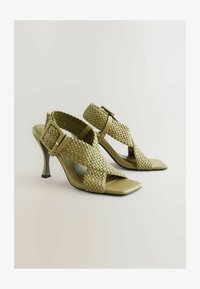 Vald, khaki green
