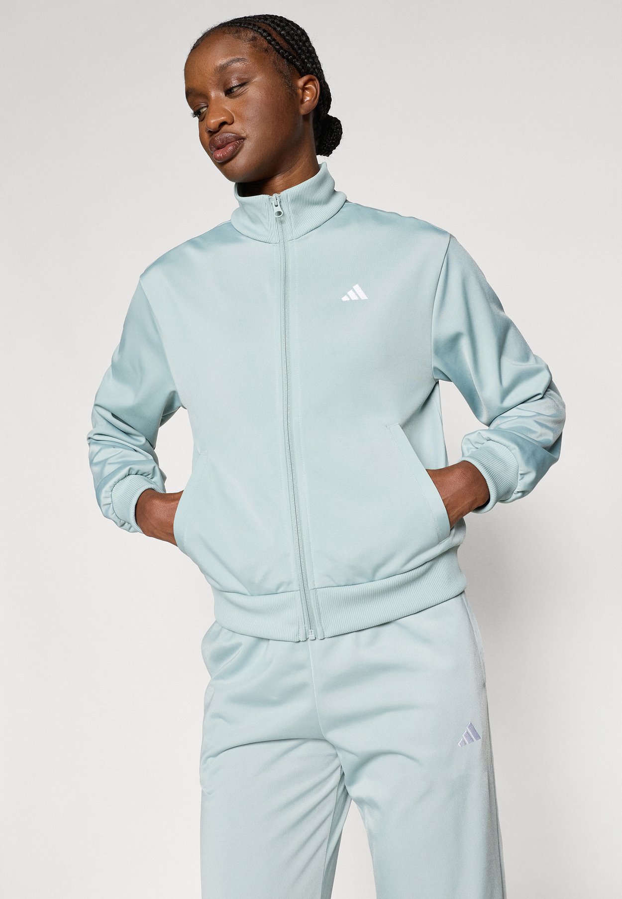 FEELCOZY TRACKSUIT