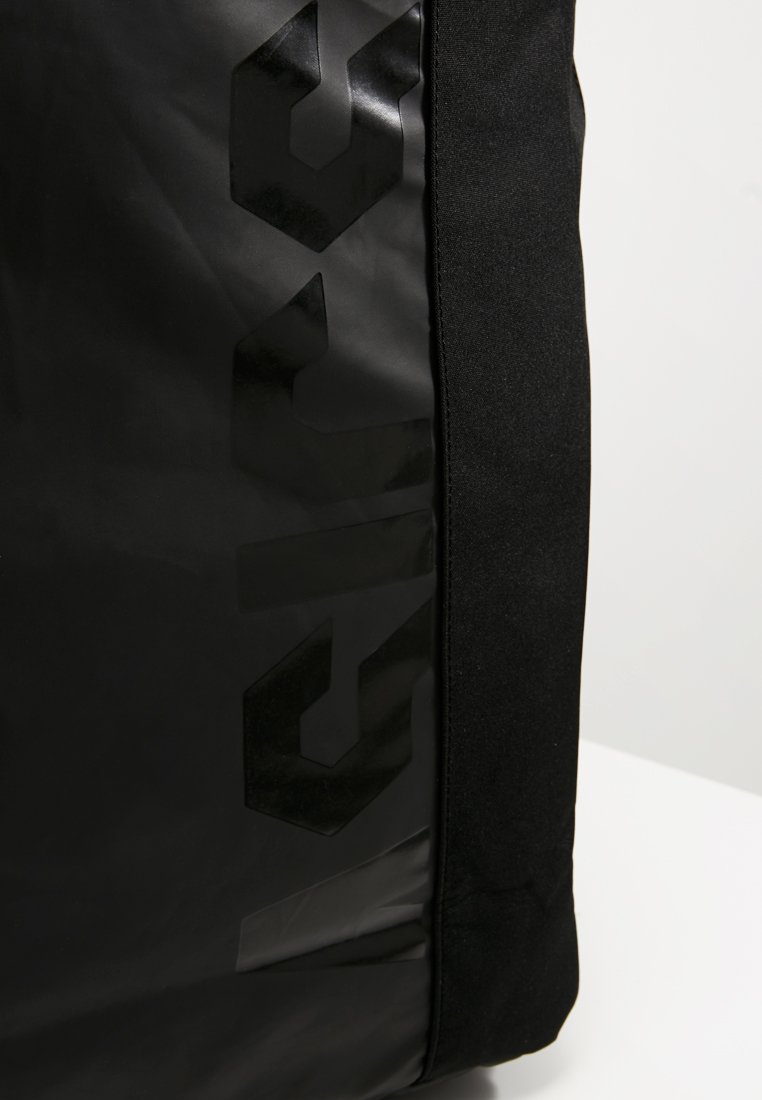 asics commuter backpack
