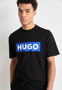 HUGO - NICO - T-shirts med print - black Miniatyrbilde 1