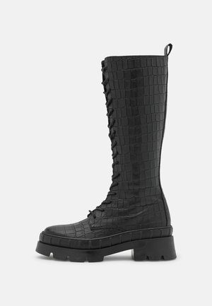 Platform boots - black