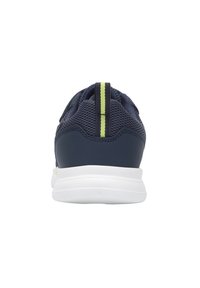 Marineblaue Sportschuhe mit einem Obermaterial aus Mesh, weißer Sohle und einem leuchtend grünen Akzentstreifen auf der Fersenschlaufe. Abgerundete Form mit gepolstertem Halt.