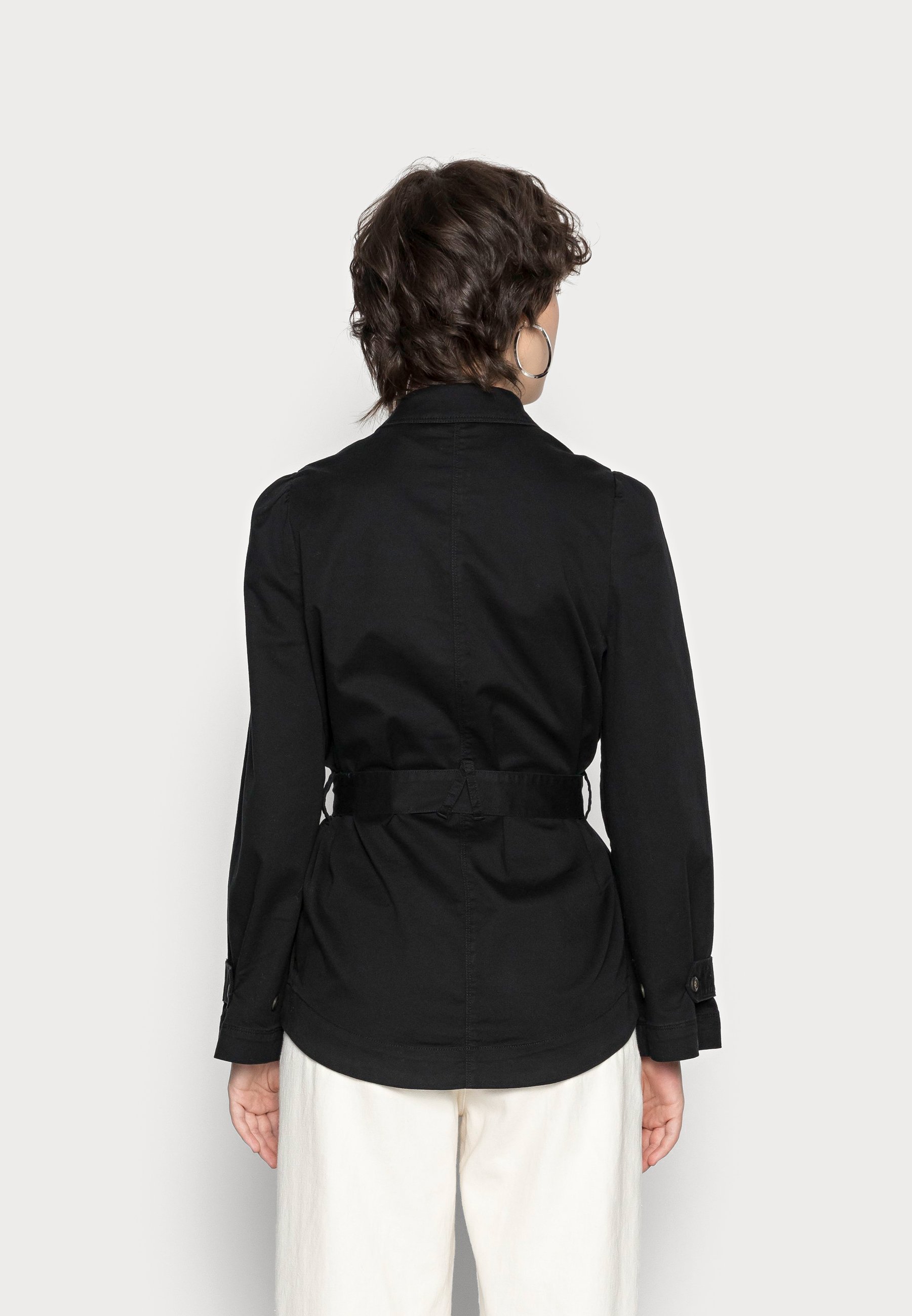 Damen VMALIKKA BELT JACKET - Leichte Jacke Damen VMALIKKA BELT JACKET - Leichte Jacke