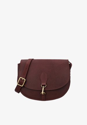 Brūna ādas pleca soma ar noapaļotu priekšpusi, zelta tonīša sprādzi un regulējamu plecu siksnu.