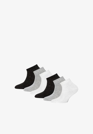 Six chaussettes mi-cheville en noir, gris et blanc, disposées par couleurs alternées sur un fond blanc.