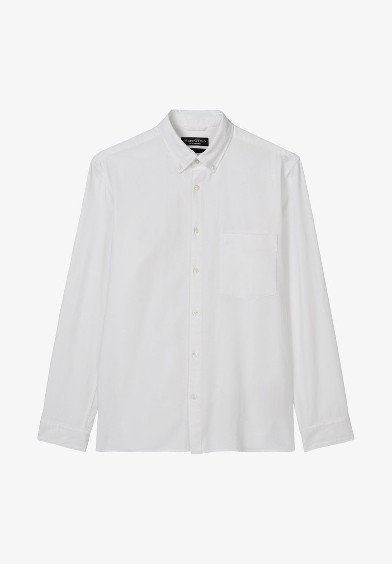 Biała koszula z długim rękawem, zapinana na guziki, wykonana z bawełnianej tkaniny, wyposażona w kieszeń na piersi oraz kołnierzyk zapinany na guziki. Klasyczny fason z subtelnymi detalami.