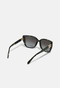 Michael Kors ACADIA - Solbriller - amazon green tortoise