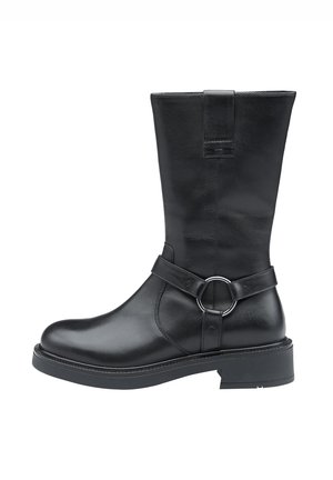 Schwarze Lederstiefel bis zum Knie mit glänzender Oberfläche. Verfügt über eine runde Metallbuckle-Akzent an einem Riemen und eine texturierte Gummisohle.