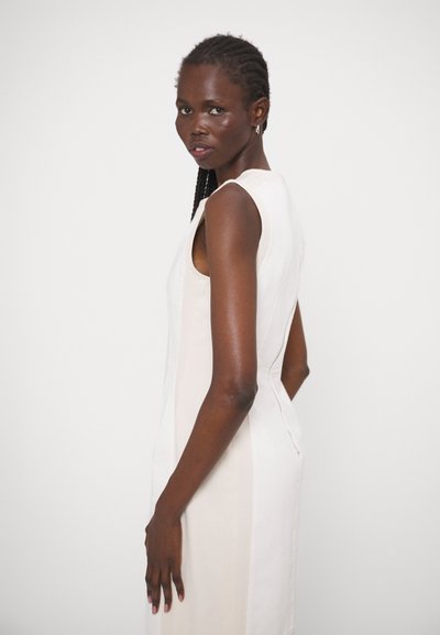 Sportmax YANG - Denimové šaty - white