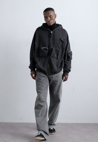 MM6 Maison Margiela Sudadera con cremallera - washed black