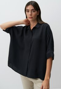 Jimmy Key LOOSE FIT THREE QUARTER SLEEVED SLIT - Camicia - black