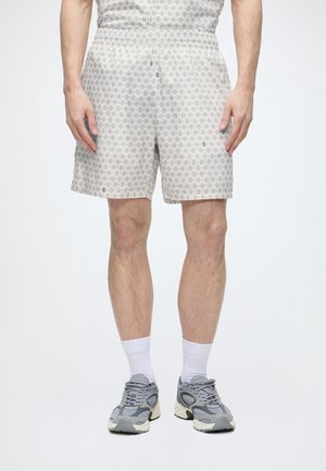 Lacoste Shorts - flour