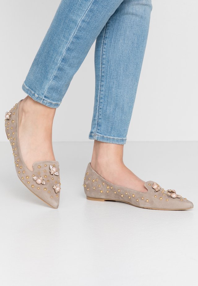 Loafers - amalfi shark