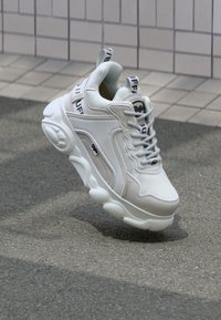 CHAI - Sneakers - white