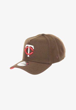 New Era, MINNESOTA TWINS MLB 60TH SEASON SIDEPATCH WALNUT 9FORTY A-FRAME SNAPBACK - Cap - braun