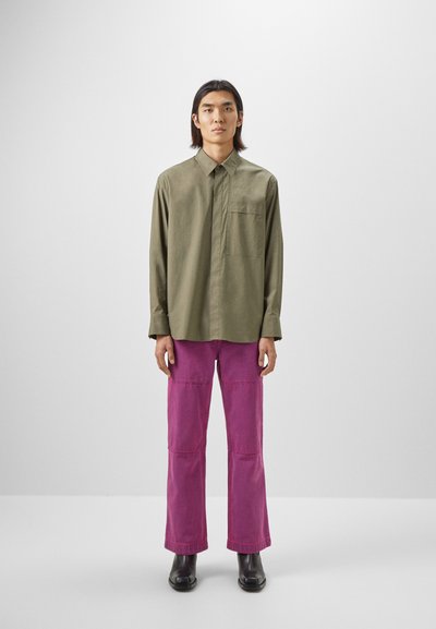 Solid Homme MEN'S SHIRTS - Ing - khaki