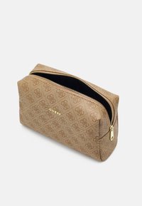 Guess LARGE TOP ZIP - Trousse - latte
