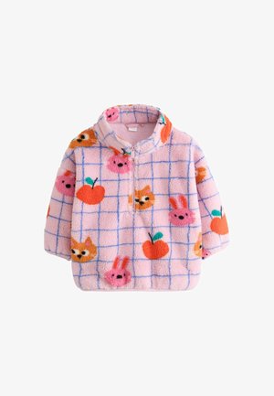 Pinkfarbener Fleece-Kinderpullover mit Reißverschluss, mit blauem Rautenmuster und orangenen Äpfeln, pinken Kaninchen und orangen Katzen.