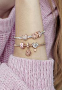 Pandora PAVÉ CLIP - Talizman - rose gold plated