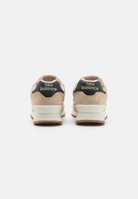 New Balance U574SOC UNISEX - Tossud - beige