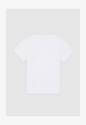 Ein schlichtes weißes T-Shirt mit kurzen Ärmeln, von hinten auf einem hellgrauen Hintergrund gezeigt, mit einem runden Halsausschnitt und ohne sichtbare Logos oder Designs.