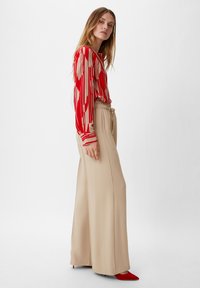 comma - Spodnie materiałowe