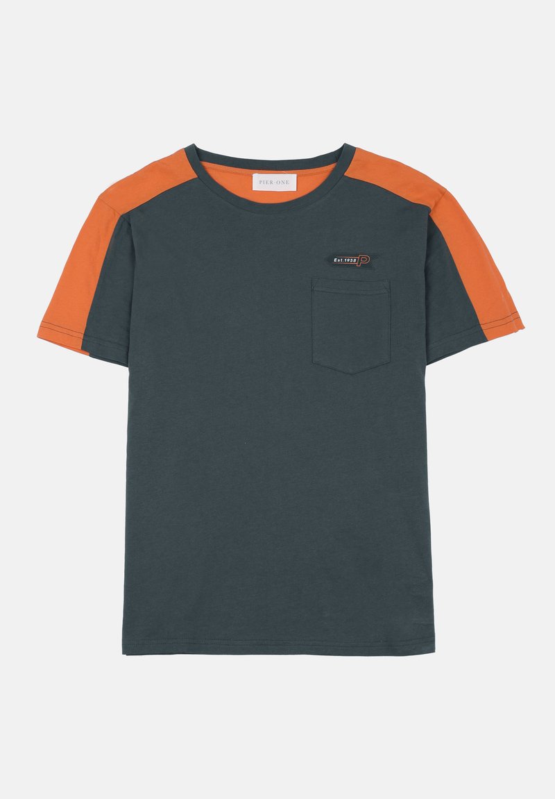 Pier One T-shirt basic donkergrijs Pier One T-shirt basic donkergrijs