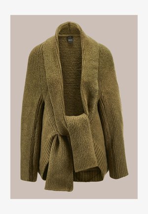Olijfgroene geribbelde cardigan met een brede kraag en striksluiting. Zachte textuur, open voorkant ontwerp en lange mouwen met een relaxte pasvorm.
