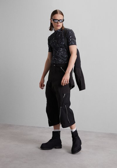 C.O.L VOLADOR PANTS - Παντελόνι cargo - jet black