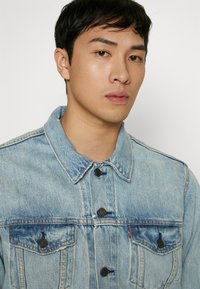 Levi's® RELAXED TRUCKER  - Spijkerjas - huron waves