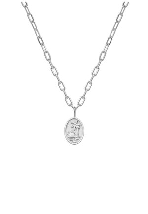 Sølv kædedyse med en oval vedhæng med reliefdesign af et palmetræ og sol. Poleret finish med sammenkoblede kædelinker.