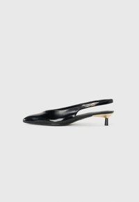 Classic heels - black