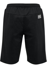 Shorts sportivi neri con cintura elastica, caratterizzati da una piccola etichetta con il marchio sul retro. Realizzati in un tessuto liscio e leggero.