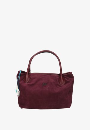Borsa in suede bordeaux con accenti in pelle e doppi manici. Presenta un logo del marchio e un'etichetta blu attaccata per un tocco di dettaglio. Design spazioso.