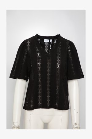 Svart strikket topp med V-hals, korte ermer og teksturerte striper. Har utskjæringsmønstre over hele for ekstra detaljer.