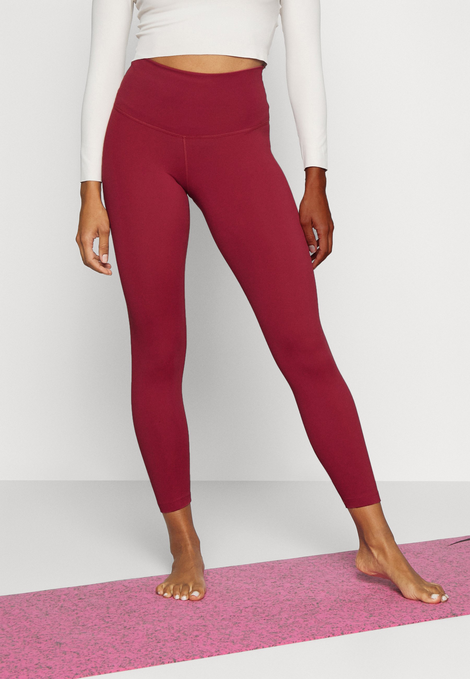 yoga nike pants