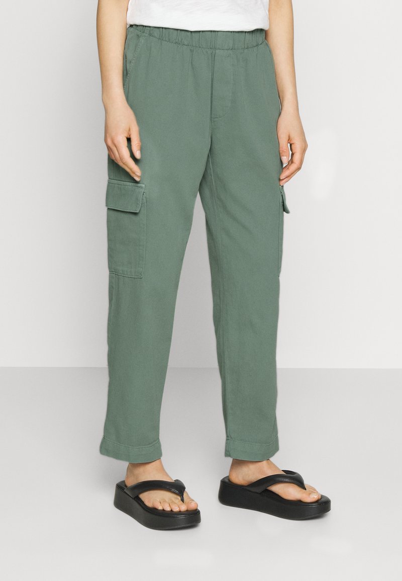 GAP Petite BROKEN PULL ON PANT Cargo trousers sage/olive Zalando.ie