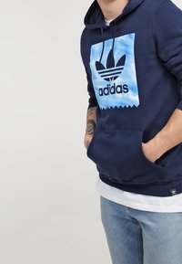 adidas Originals Mikina s kapucí - dark blue