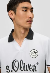 s.Oliver MIT LOGO - Poloshirt - weiß