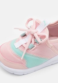 Puma Zapatillas running asfalto - pink