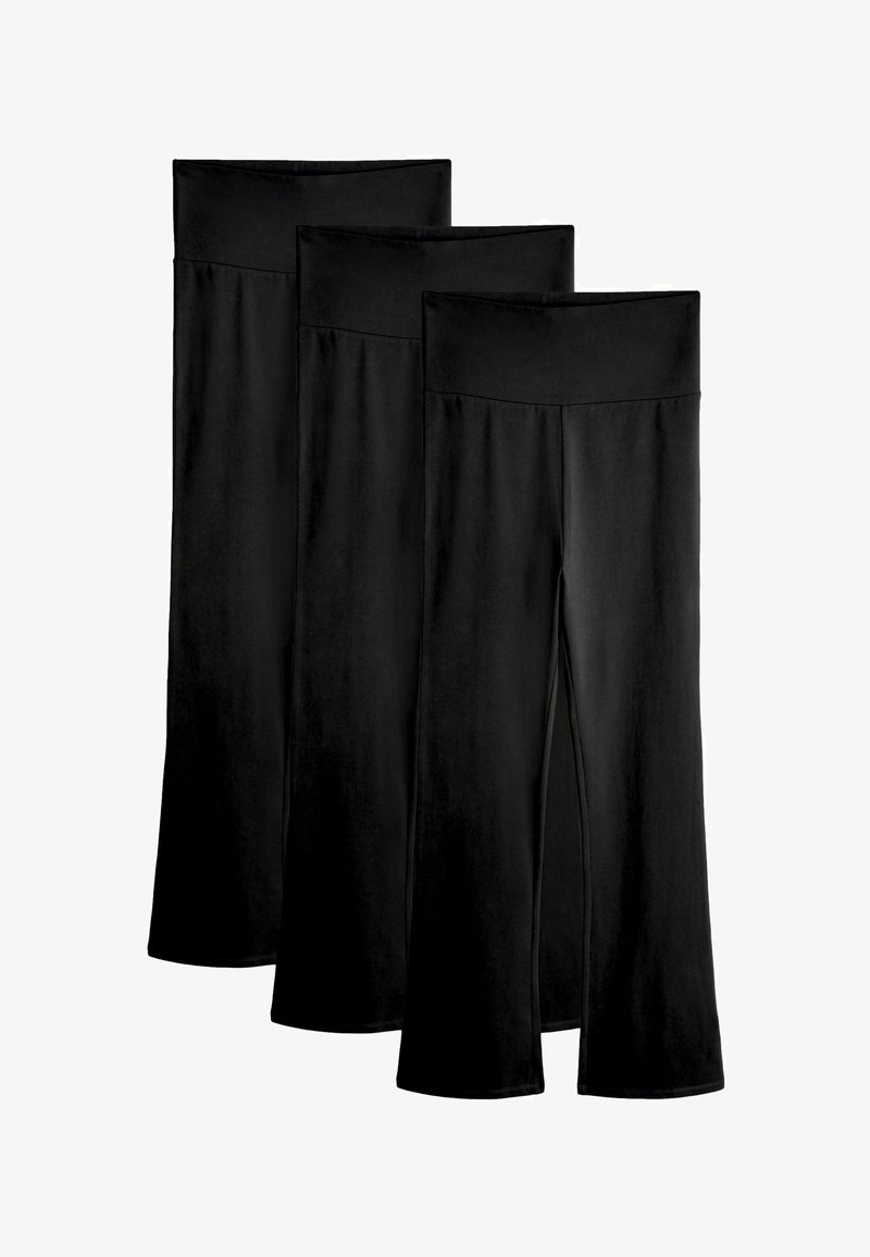 Trīs melnu legingu pāri, izgatavoti no mīksta, elastīga materiāla. Katram pārim ir plata jostas vieta un izplestas piekales. Gluda tekstūra.